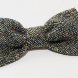 Donegal Tweed Bow Traditional Weave Green