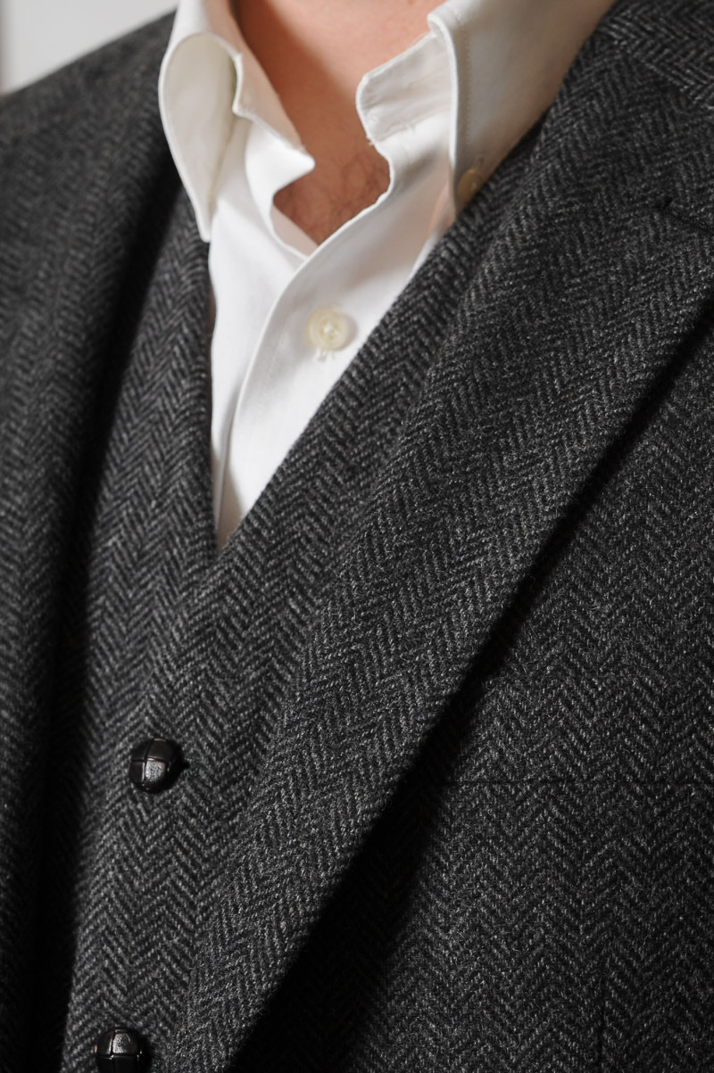 Kylemore Jacket & Waistcoat Slate Grey Detail